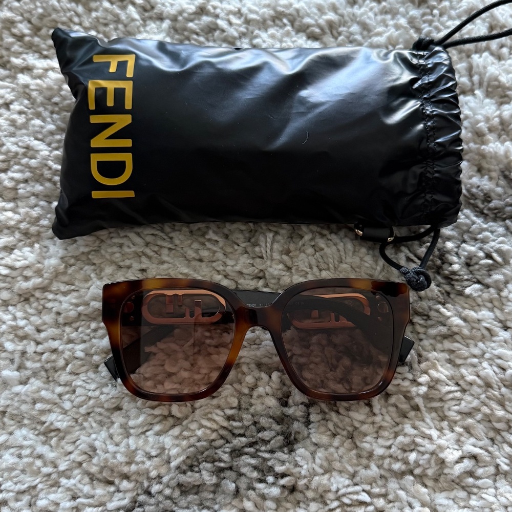Fendi Women Sunglasses